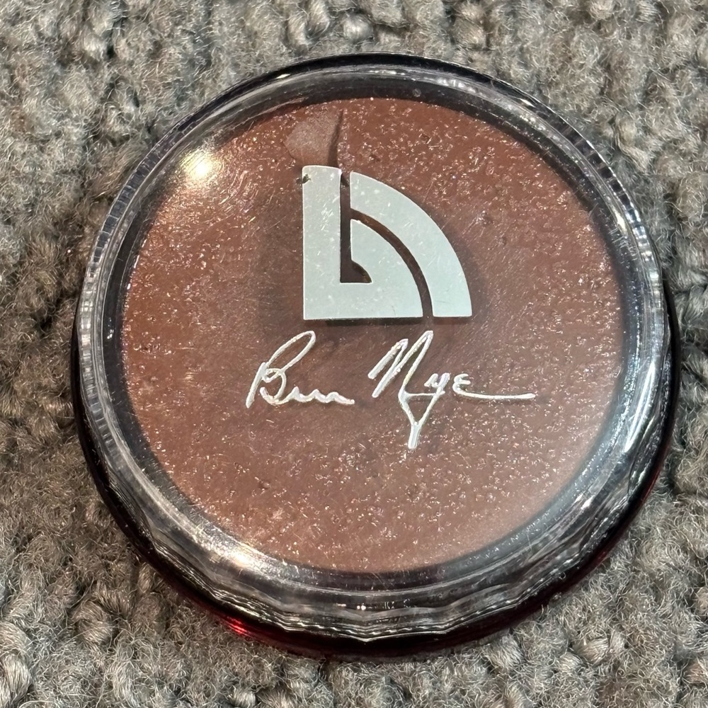 Ben Nye Makeup Crème Shadow Dark Brown
